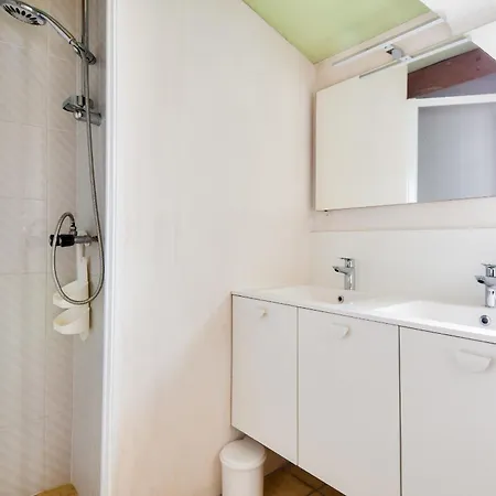 700m De La Plage, Jardin, 4 Adultes 2 Enfants 度假居 *