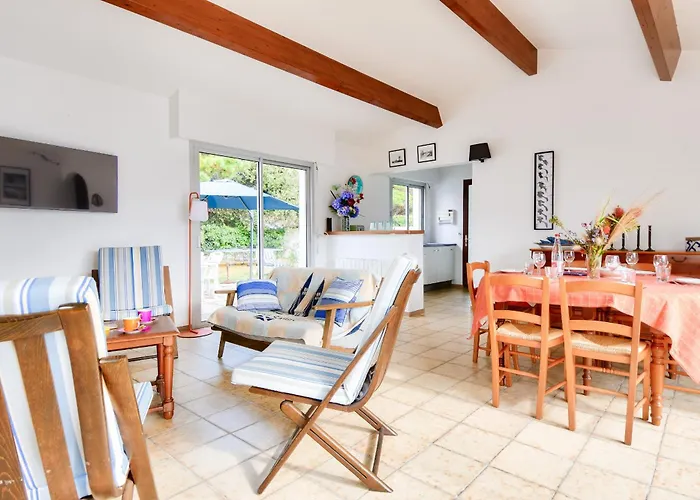 700m De La Plage, Jardin, 4 Adultes 2 Enfants * La Guérinière