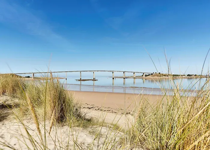 700m De La Plage, Jardin, 4 Adultes 2 Enfants Hébergement de vacances *